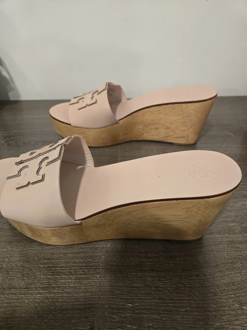Tory Burch Women's Pink Leather Platform Slide Sandals